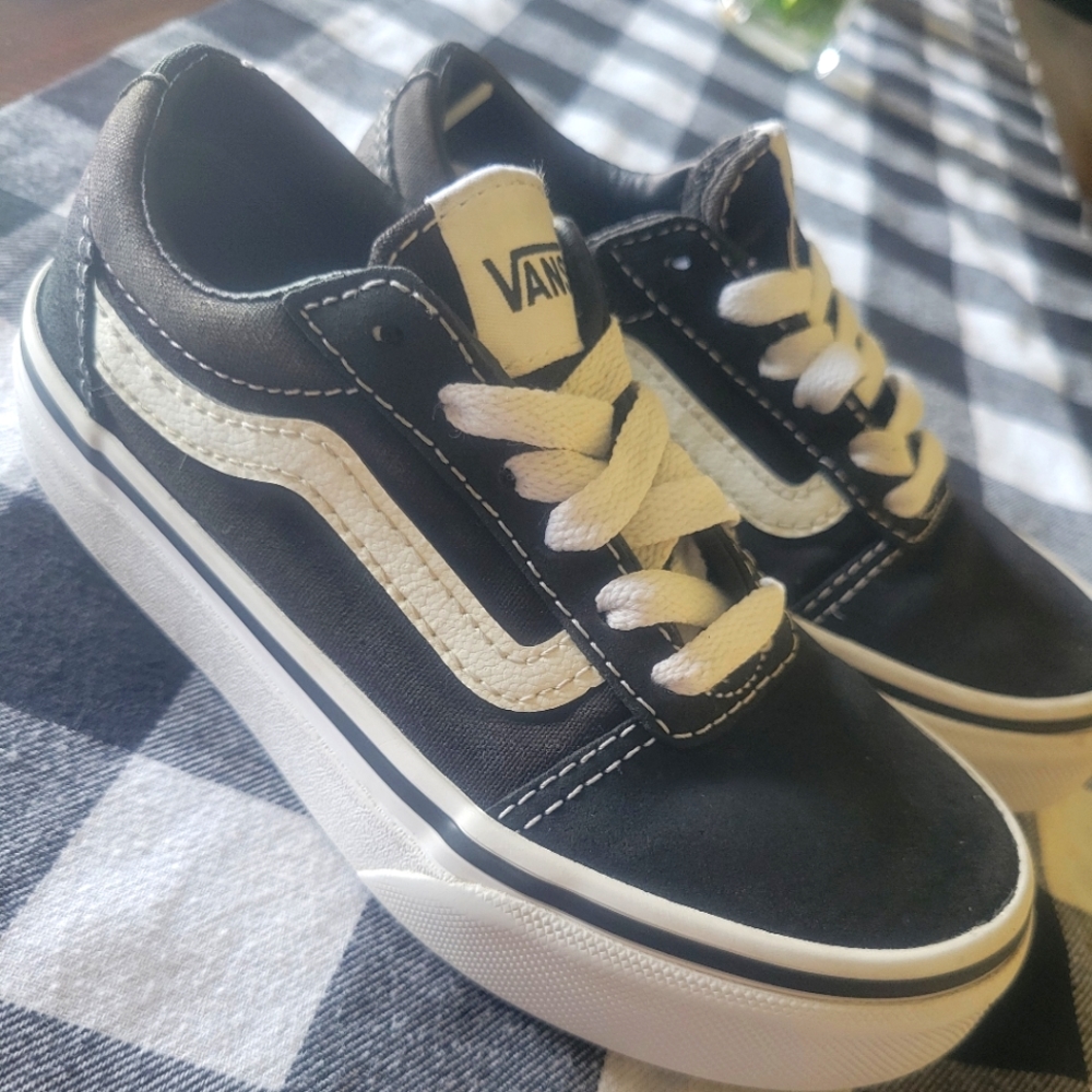 Kids old Skool black and white vans